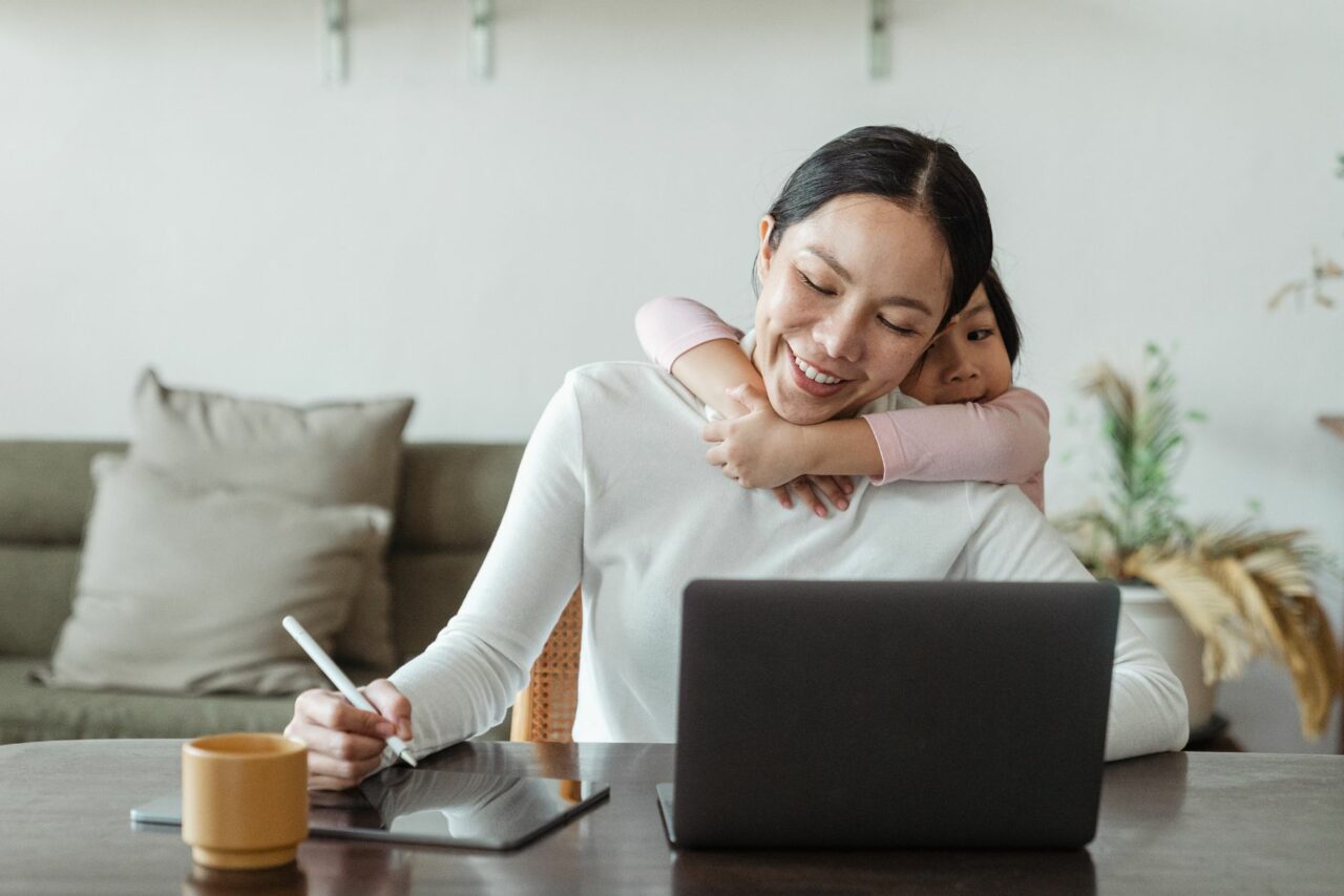 Work-from-Home Business Ideas for Moms in 2025: Embracing Flexibility and Empowerment